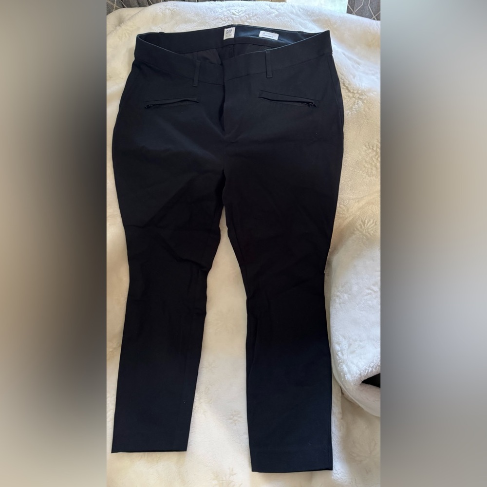 Skinny ankle black jeans